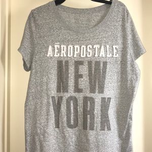 Gray Aeropostale New York T-shirt